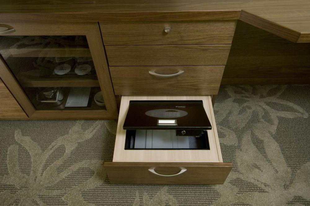 Hotel Nikko Fukuoka Фукуока Экстерьер фото A safe in a drawer